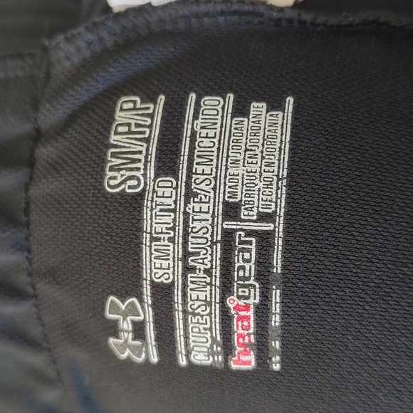 Under Armour women's running shorts size small - Picture 3 of 3